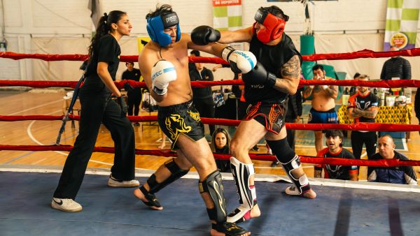 Les différences entre les casques de boxe et de MMA